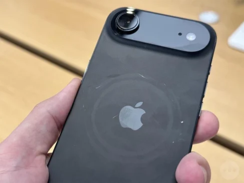 iphone 17 trầy