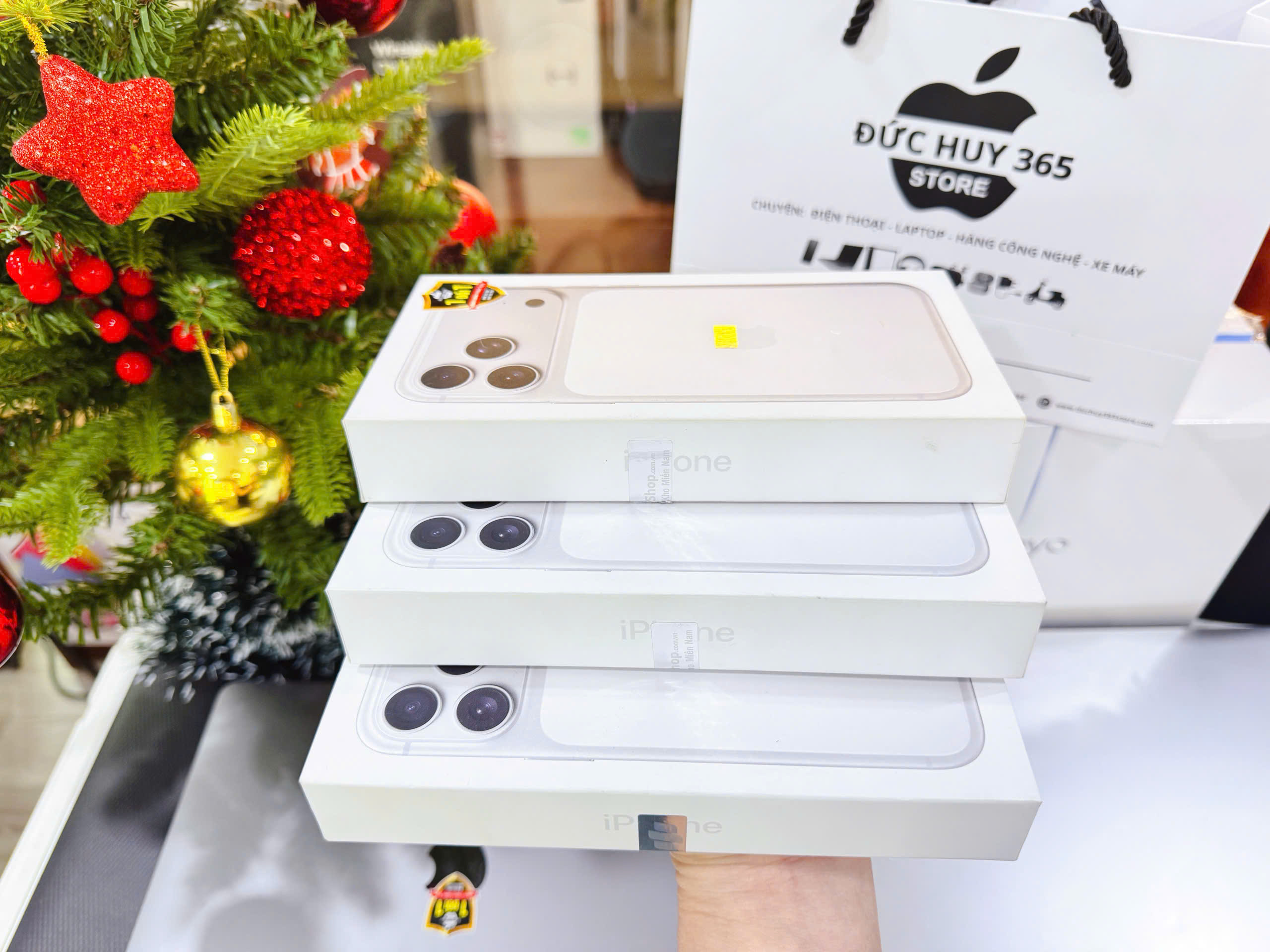 z7355844688647_61aacab0d5a6a1c4ba2c2cffba252f8d